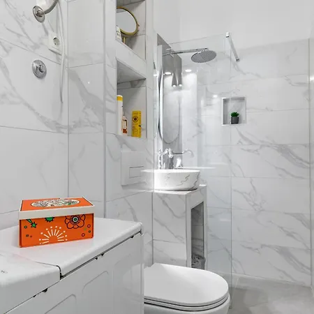 Im Erdgeschoss, Beim Beruehmten Znjan Appartement Split
